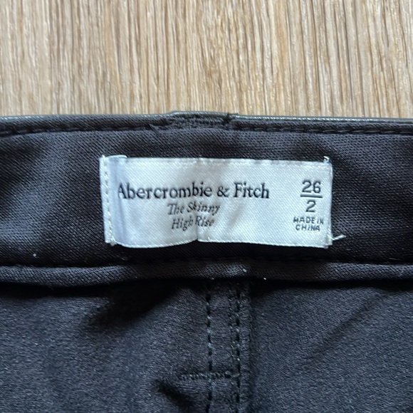 Abercrombie The Skinny Vegan Leather Pant - Black, Size 26 - Picture 5 of 5
